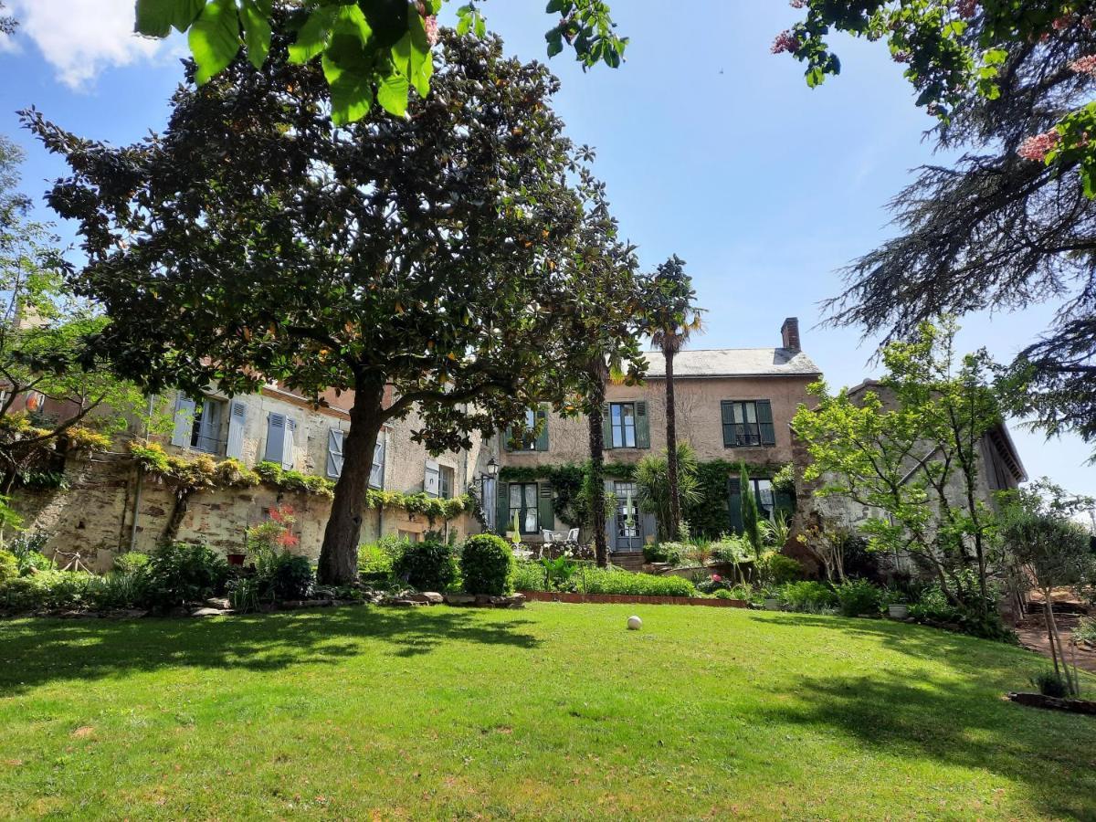 Les Cedres Bed & Breakfast Montaigu-Vendee Exterior foto
